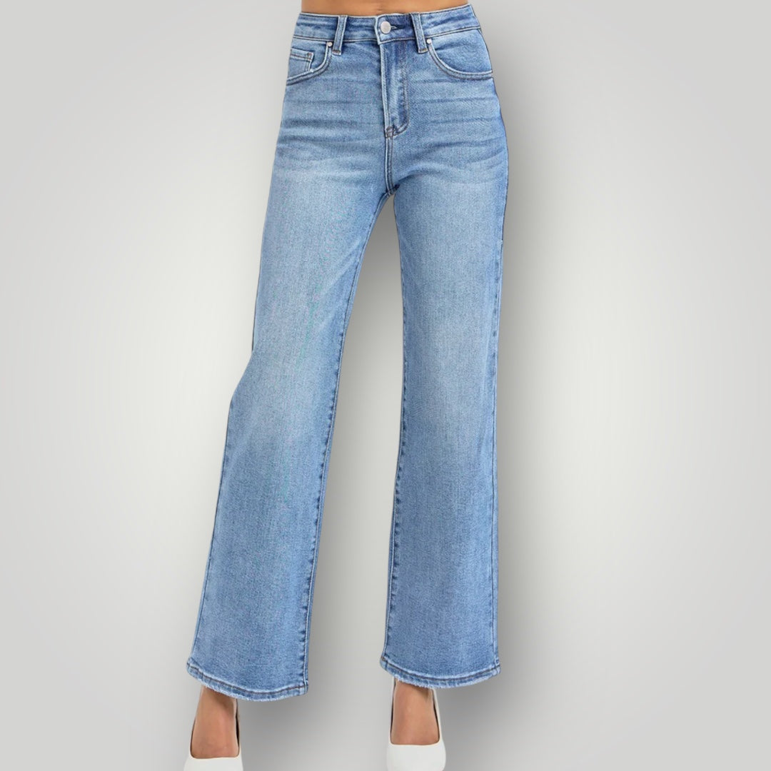 Lilli Straight-Leg Jean