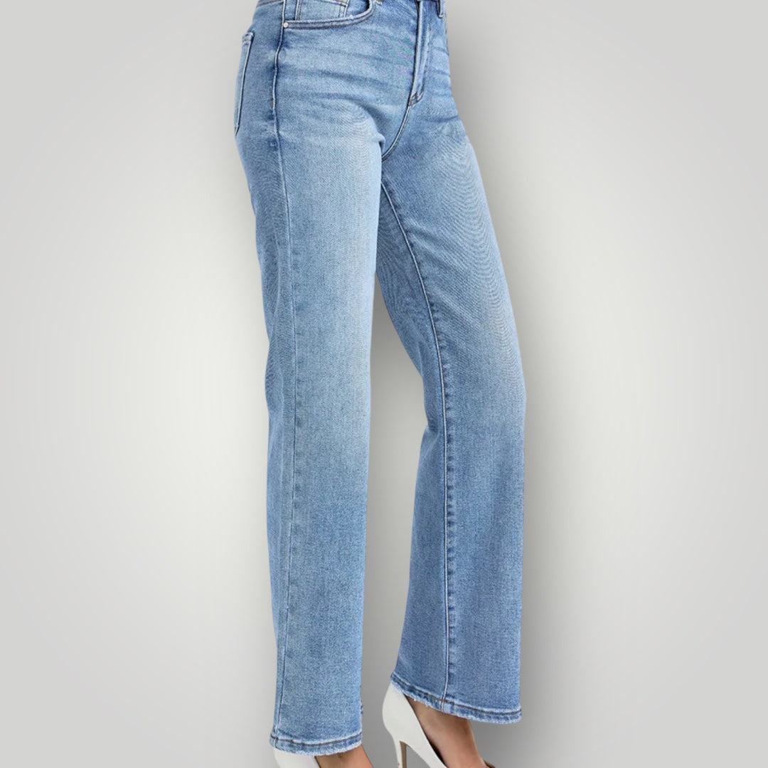 Lilli Straight-Leg Jean